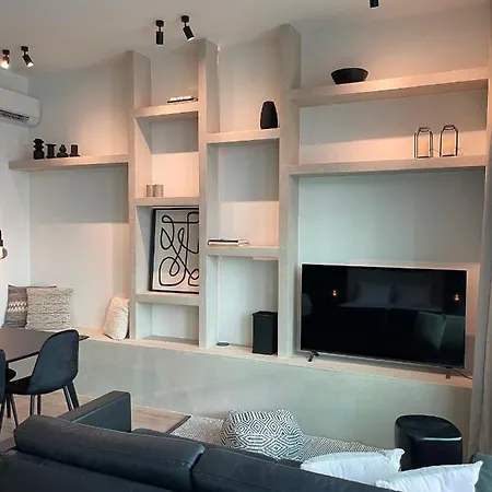3 Bedroom Art-Nouveau Apartment * Ghent