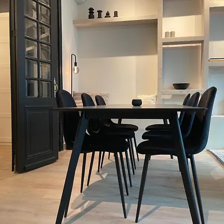 3 Bedroom Art-Nouveau Apartment Ghent